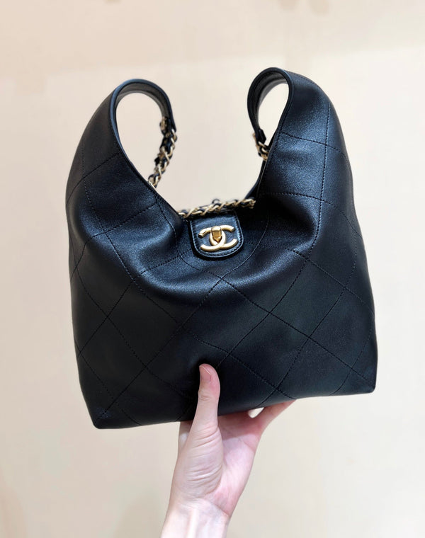 CC 25P Hippie Hobo Bag in Black Lambskin