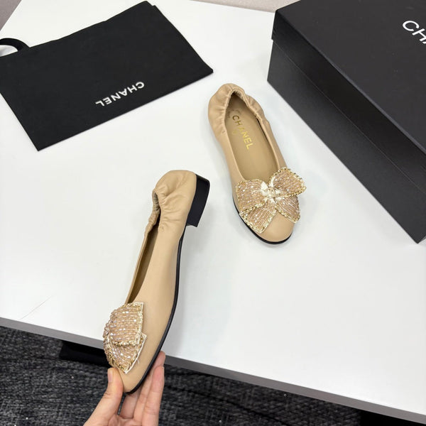 CC 25s Coco Beach Ballet Flats Beige Sheepskin 331787
