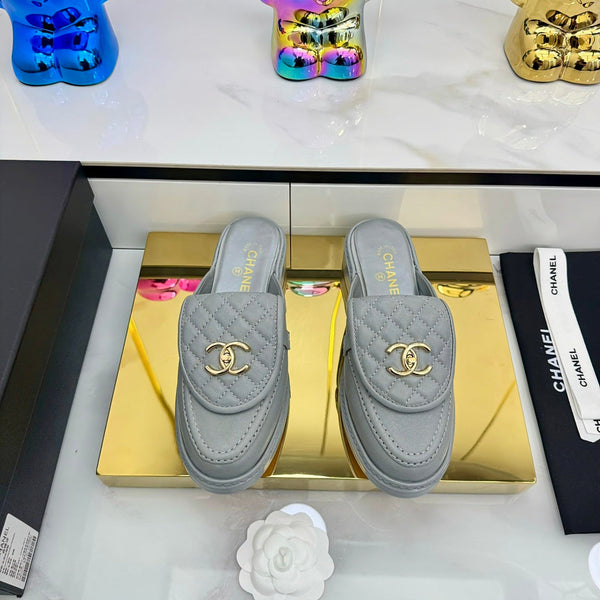 CC Loafers Mule Gray Sheepskin 368050