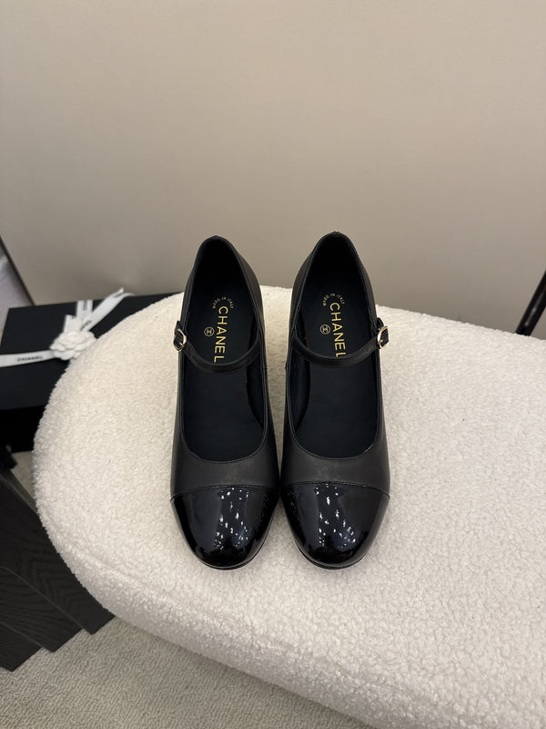 CC 25A Double C Giant Pearl Heel Mary Janes Black Cowhide 127024