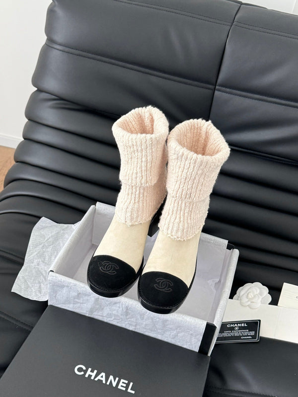 CC 25K Sock Boots Cream Suede 458777