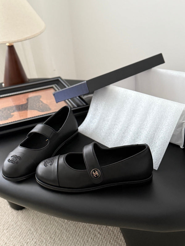 CC 25K Mary Jane Flats Black Cowhide 458764