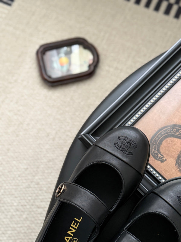 CC 25K Mary Jane Flats Black Cowhide 458764