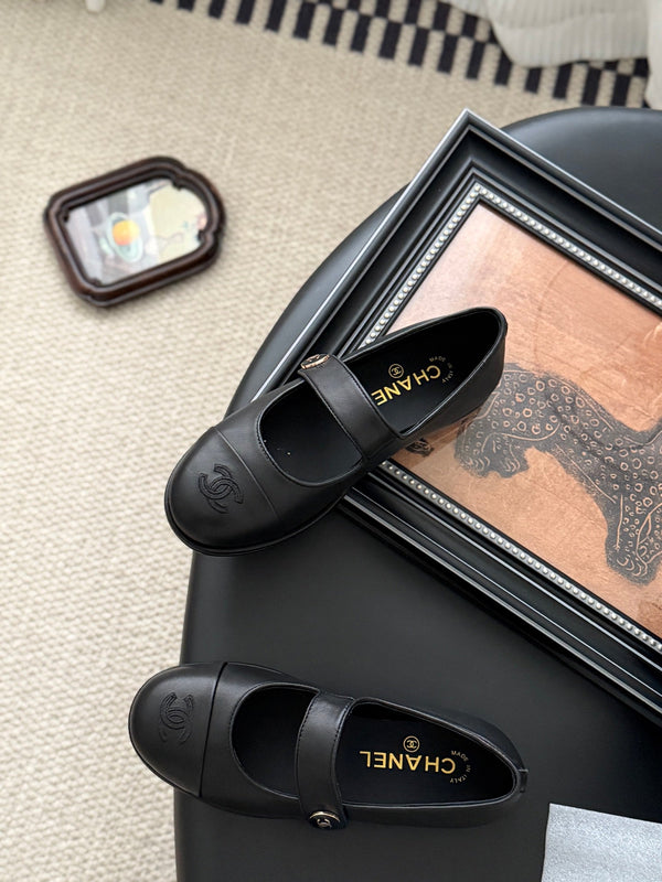 CC 25K Mary Jane Flats Black Cowhide 458764