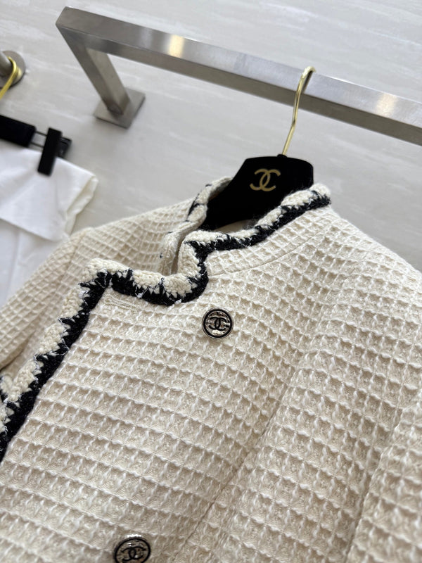 Giacca bianca intrecciata in morbido tweed di lana di Salisburgo CC 25