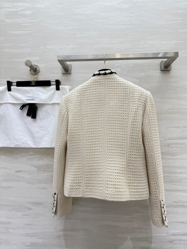 Giacca bianca intrecciata in morbido tweed di lana di Salisburgo CC 25