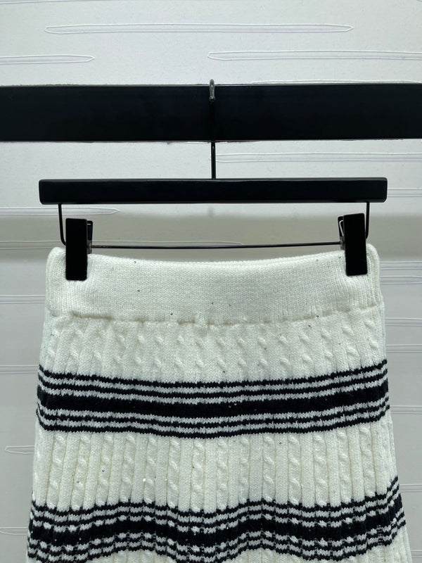 CC 25 Striped Knit Skirt White Wool