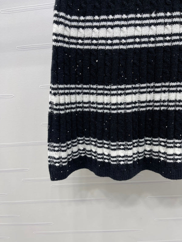 Gonna a righe in maglia CC 25 in lana nera