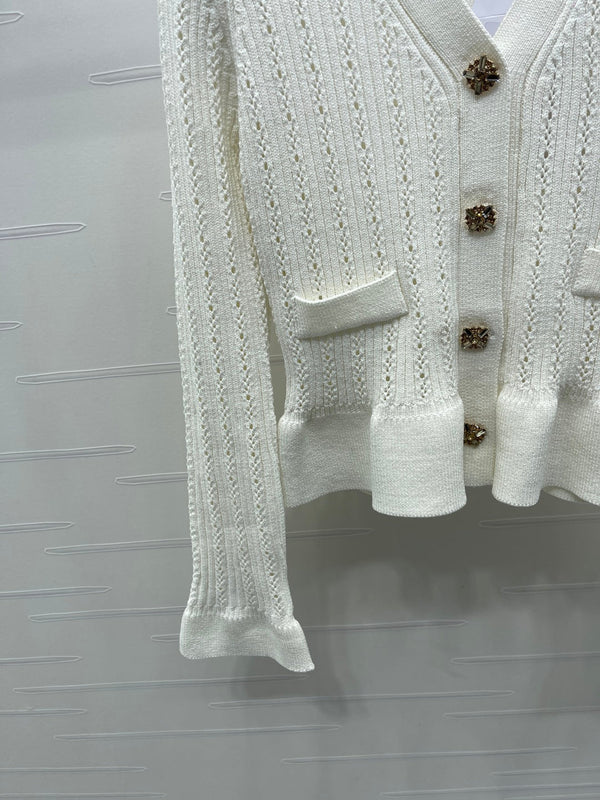 CC 25 Fishtail V-Neck Knitted Long-sleeved Cardigan White Wool