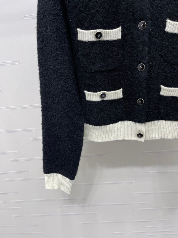 CC 25 Cardigan in maglia bicolore con tasche in lana nera