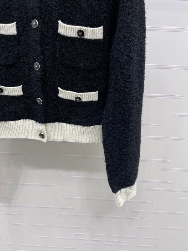 CC 25 Cardigan in maglia bicolore con tasche in lana nera