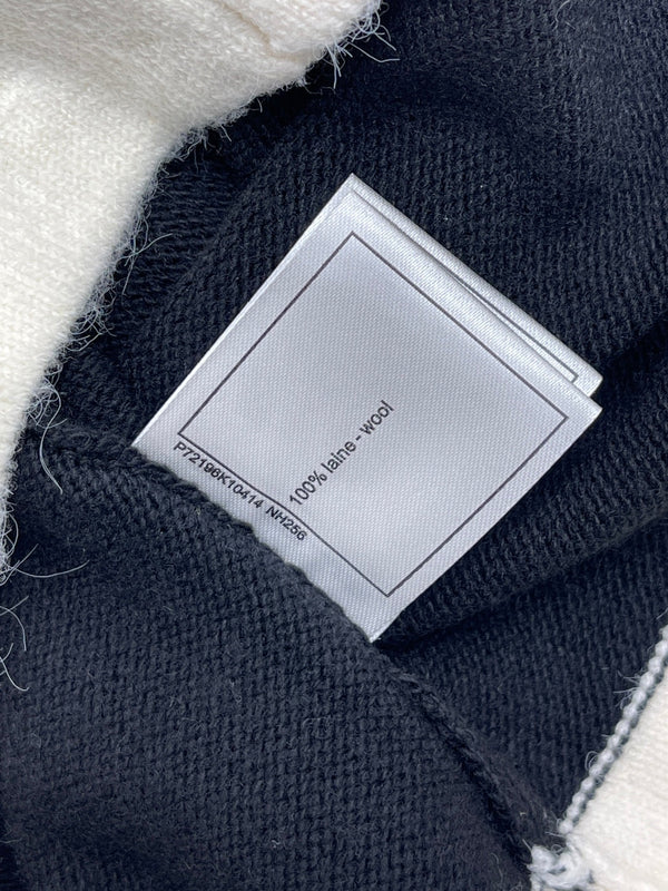 CC 25F Round-Neck Knitted Long-Sleeved Cardigan Black Wool