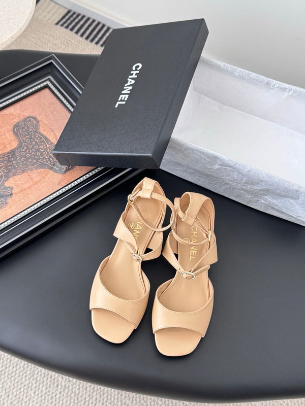 CC 25B Mary Janes 55mm High Heel Beige Sheepskin