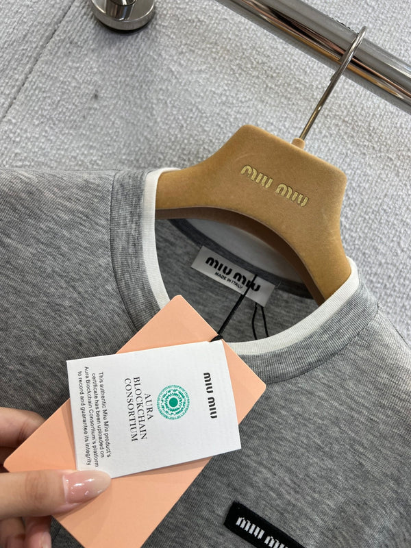 Miumiu 25FW Tencel Wool Fake Two-Piece Long-Sleeved T-Shirt Gray Wool