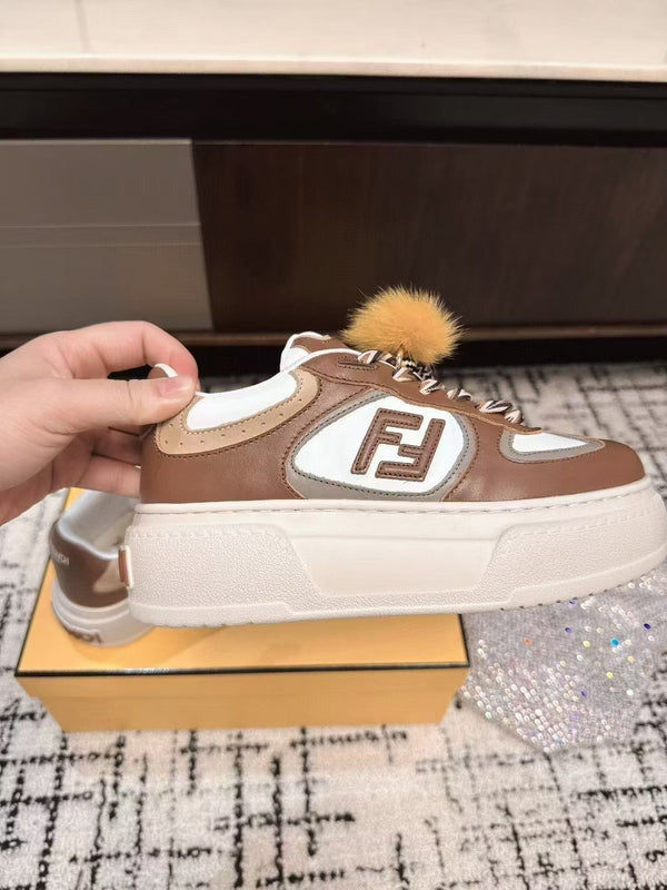 Fendi 25ss Thick-Sole Match Sneakers Coffee Brown Cowhide 470467