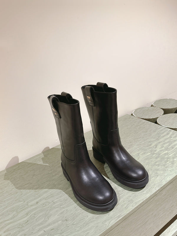 Fendi Ankle Boots Black Cowhide 463742