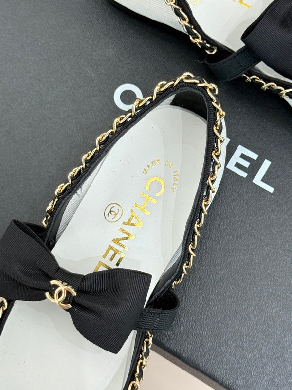 CC 25P Hollow Chain Bow Mary Janes White Mesh 473302