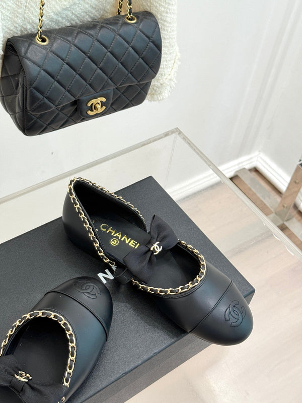 CC 25P Hollow Chain Bow Mary Janes Black Cowhide 473299