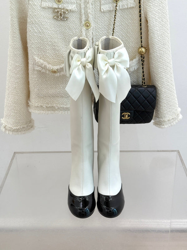 CC 25A Pleated-Collar Bow-Tie Stretch High Boots White Lambskin 473358