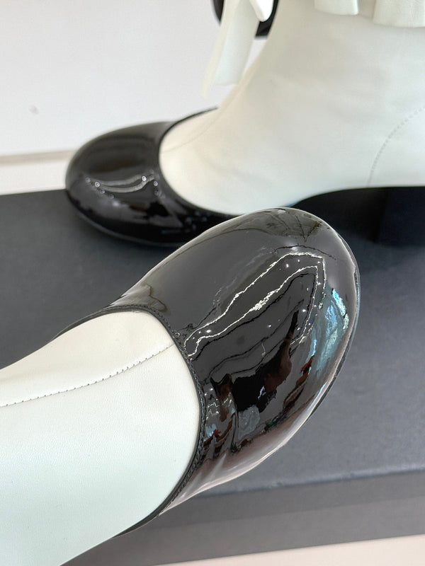 CC 25A Pleated-Collar Bow-Tie Stretch Ankle Boots White Lambskin 473356