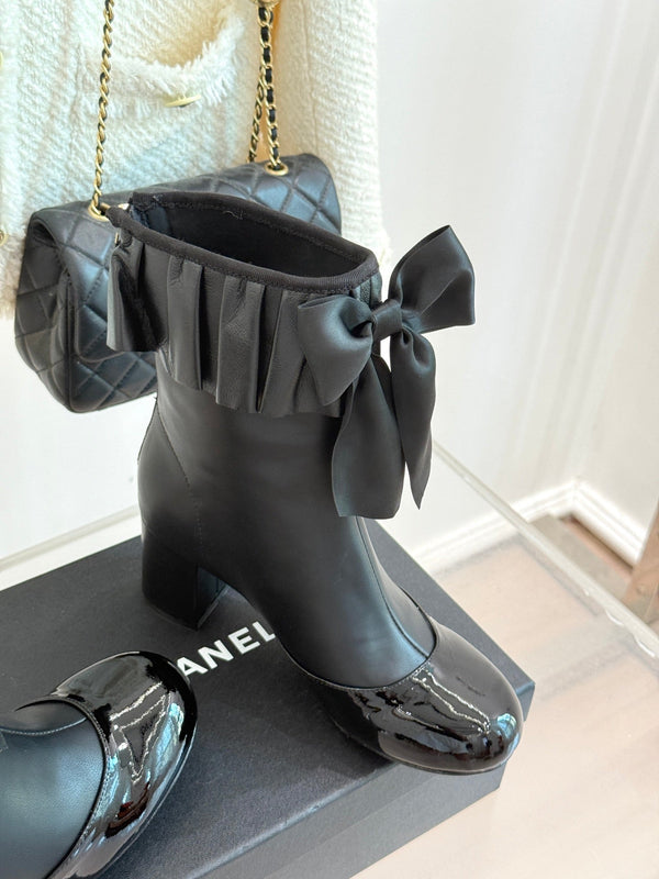 CC 25A Pleated-Collar Bow-Tie Stretch Ankle Boots Black Lambskin 473355