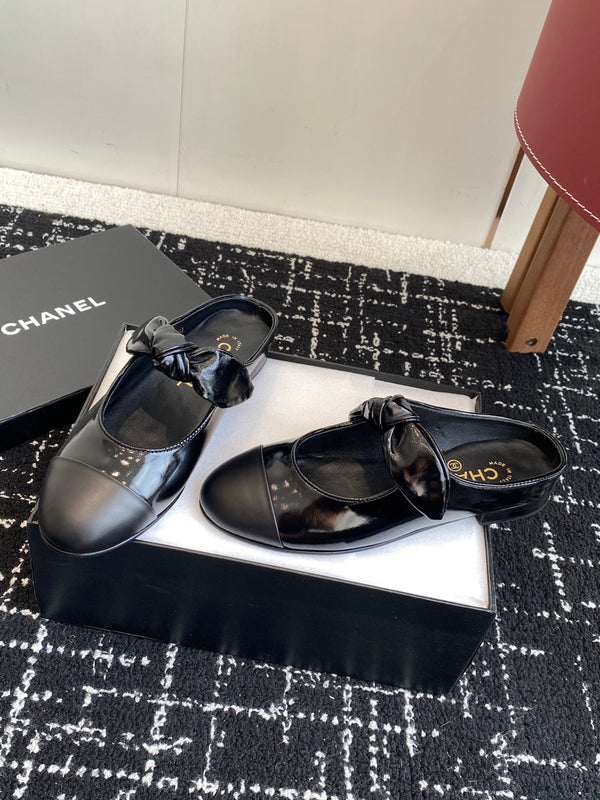 CC 25SS Mary Jane Slippers Black Glossy Sheepskin 473431