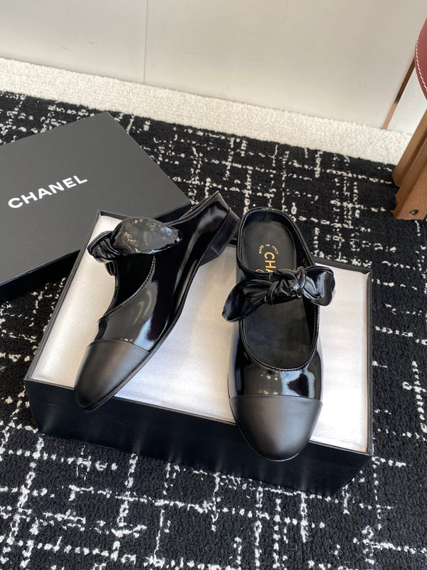 CC 25SS Mary Jane Slippers Black Glossy Sheepskin 473431