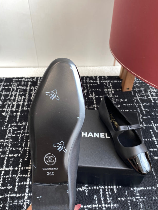 CC 25SS Mary Jane Ballerinas Black Lambskin 473421