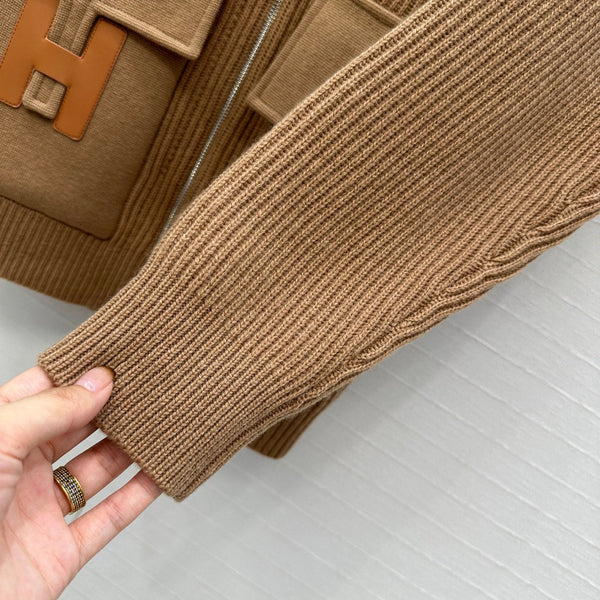 Giacca con cerniera HM 25S e tasche in pelle H in cashmere marrone 305010