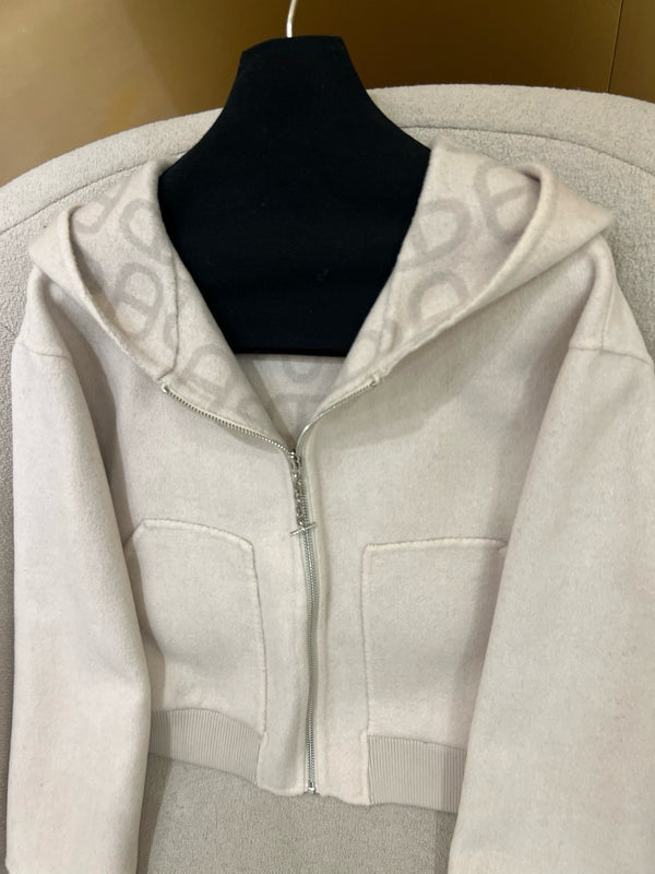 HM 25 Classic Pig Nose Monogram Hooded Coat White Cashmere 305169