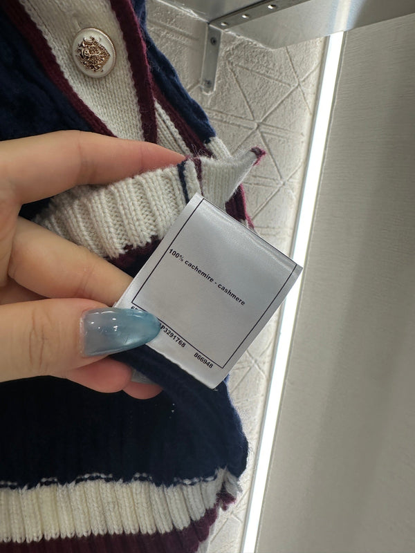 CC 25 V-Neck Cable Knit Cardigan Blue Cashmere 304981