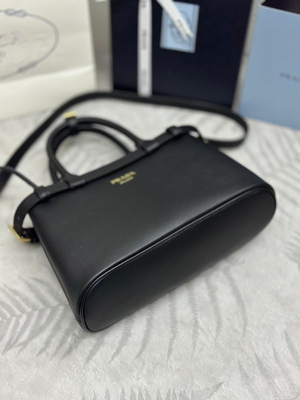 Pra 1BA418 Small Shopping Double Bag 28cm Black Cowhide 267523