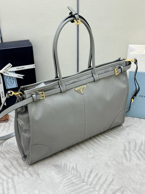 Pra Lux Soft Waxed Leather 1BA439 Extra Large 42cm Handbag Gray 267477