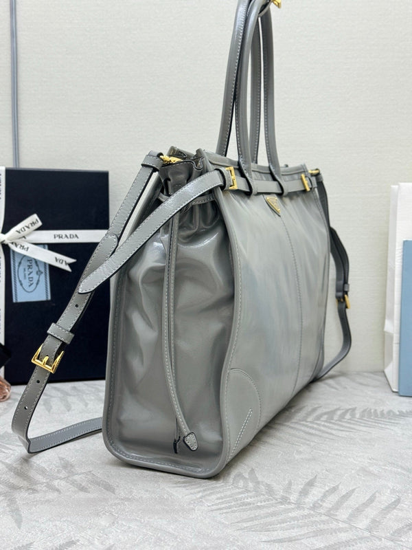 Pra Lux Soft Waxed Leather 1BA439 Extra Large 42cm Handbag Gray 267477