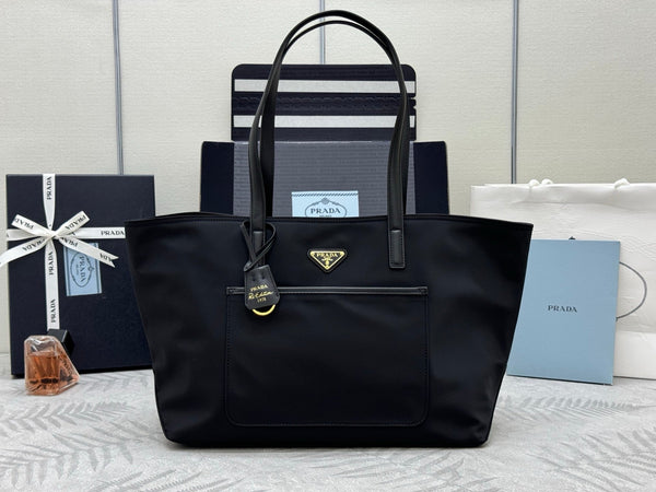 Pra Medium 1BG555 Tote Bag Black Nylon 267446