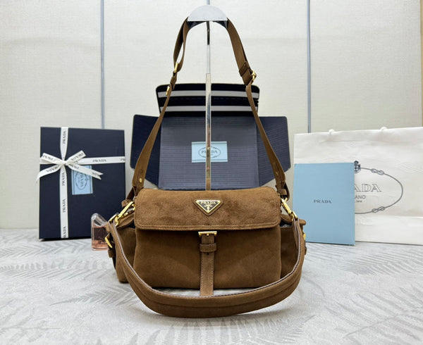 Pra Messenger Bag 30cm Brown Suede 267418