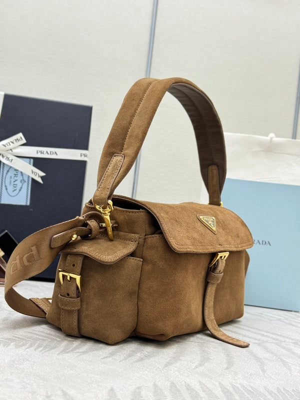 Pra Messenger Bag 30cm Brown Suede 267418