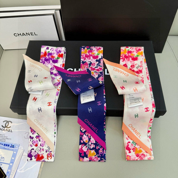 CC Twilly Small Scarf 120cm Silk 825668