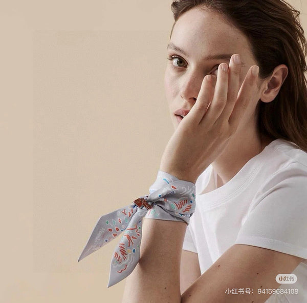 HM Twilly Small Silk Scarf 825648