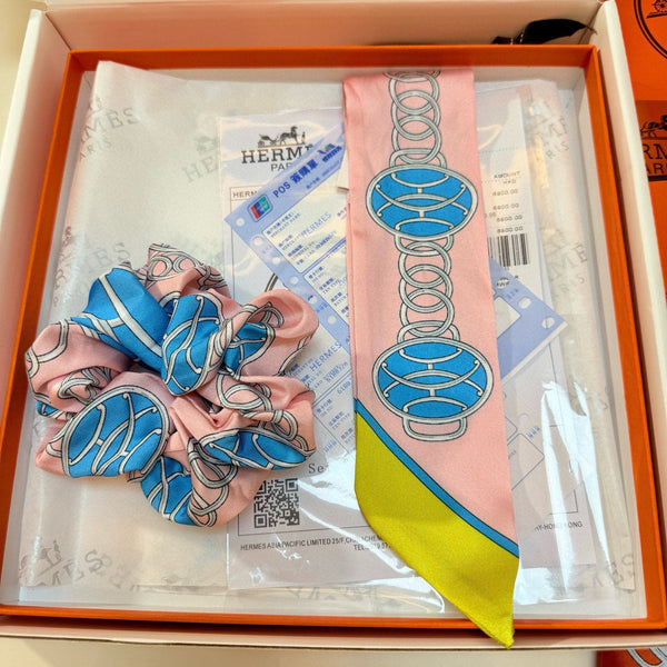 HM Twilly Small Silk Scarf and Detachable Hairband 825647