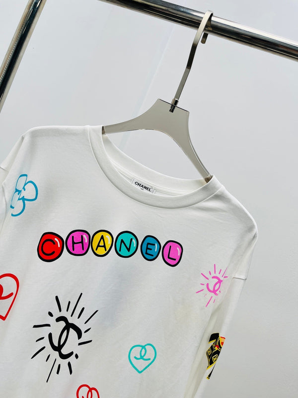 CC 25 Felpa in cotone con stampa graffiti a maniche lunghe e vestibilità ampia