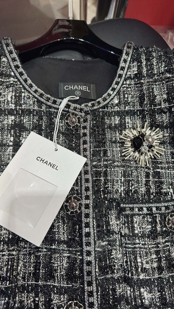 CC Mid-Length Coat with Three-Quarter Ssleeves Black Premium Fabrics