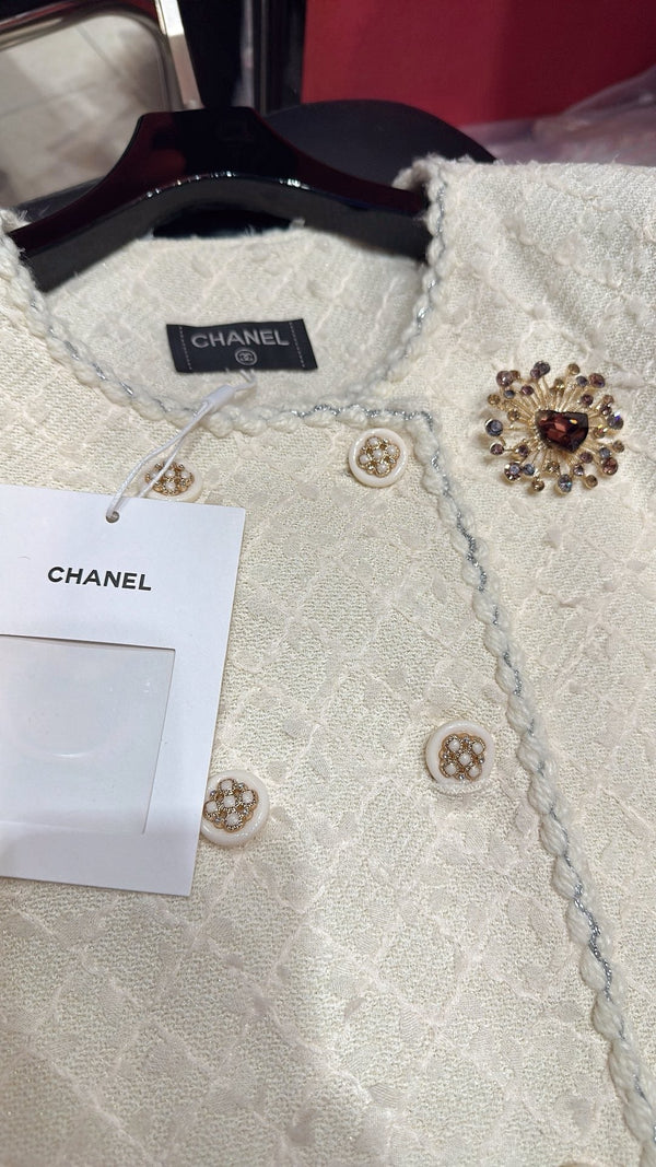 CC 25 Medium Length Coat White Cotton