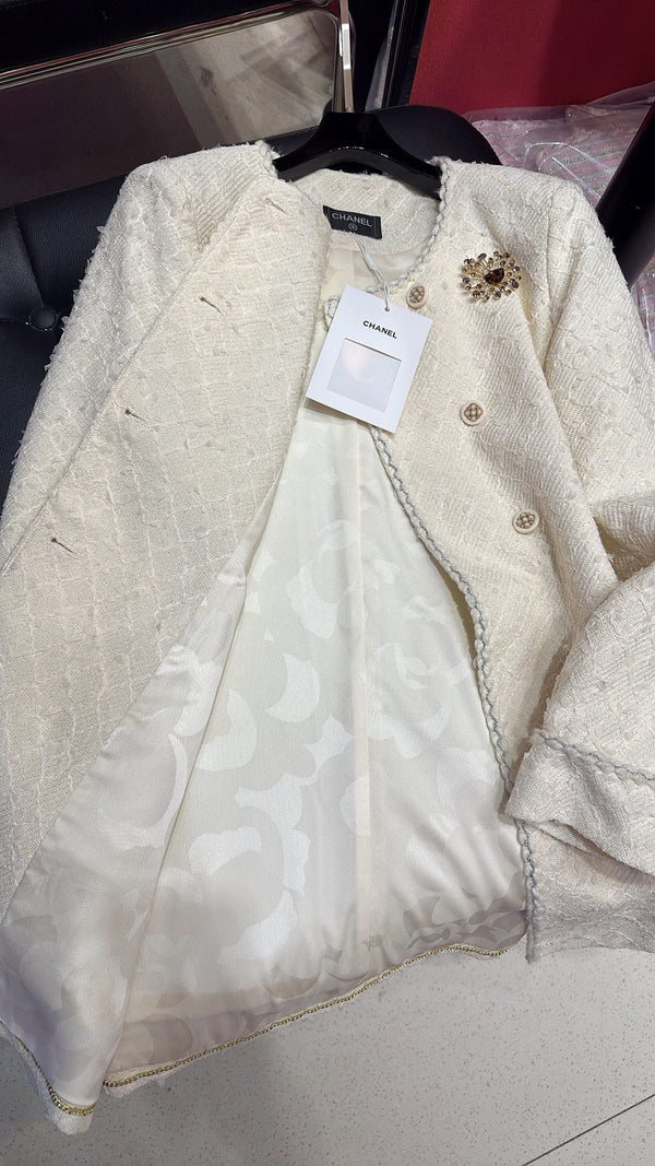 CC 25 Medium Length Coat White Cotton