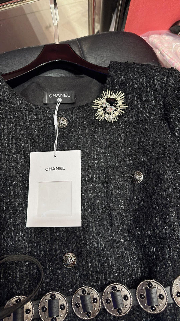 CC Brooch Tweed Chain Belt Black Jacket