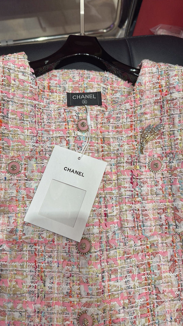 CC Brooch Tweed Pink Jacket