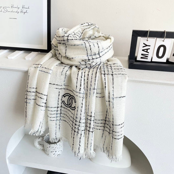 CC Plaid Long Scarf 200cm White Cashmere 828751