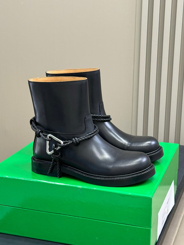 BV 25FW Ankle Boots With Coaxial Detailing And Signature Metal Triangle in Black Calfskin