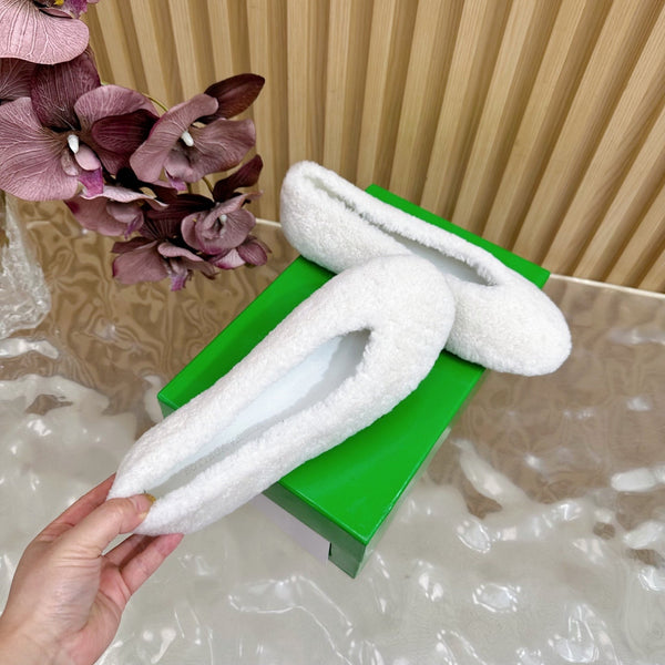 BV 25SS Shearling Ballerina in White Wool Sheepskin