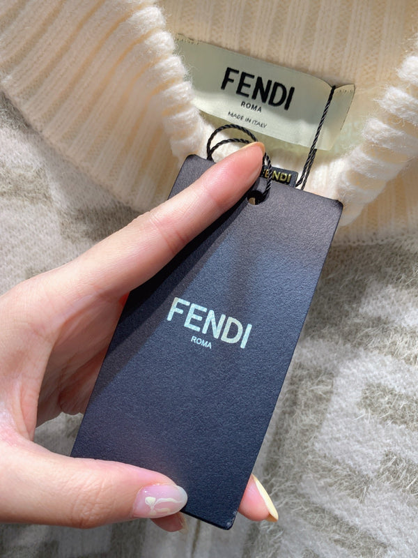 Fendi 25FW Knited Wool Jacquard Cream Cardigan